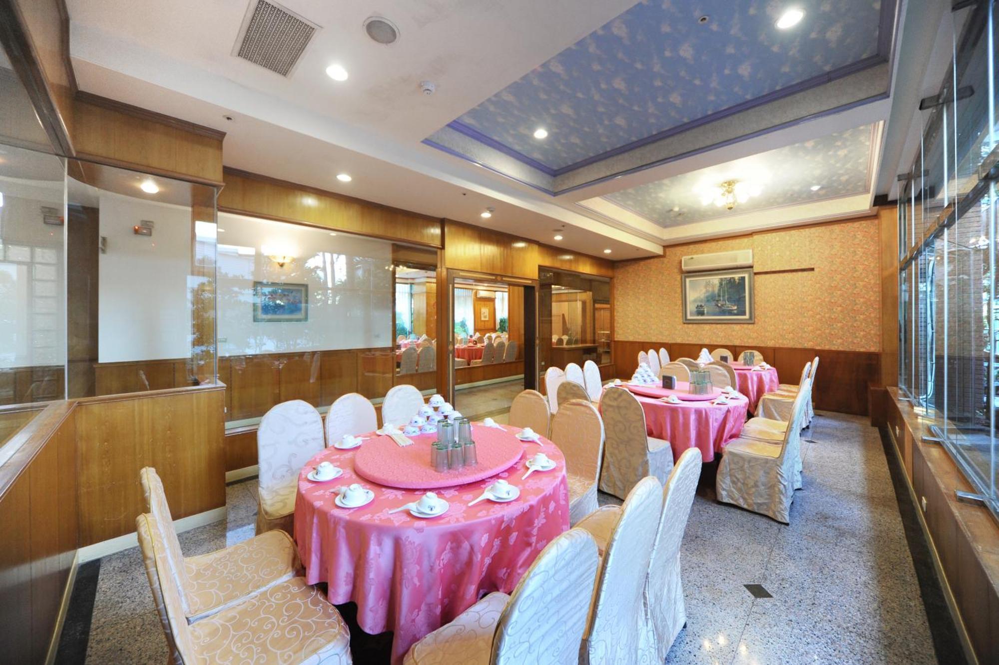 Kenting Holiday Hotel Heng-ch'un Екстериор снимка