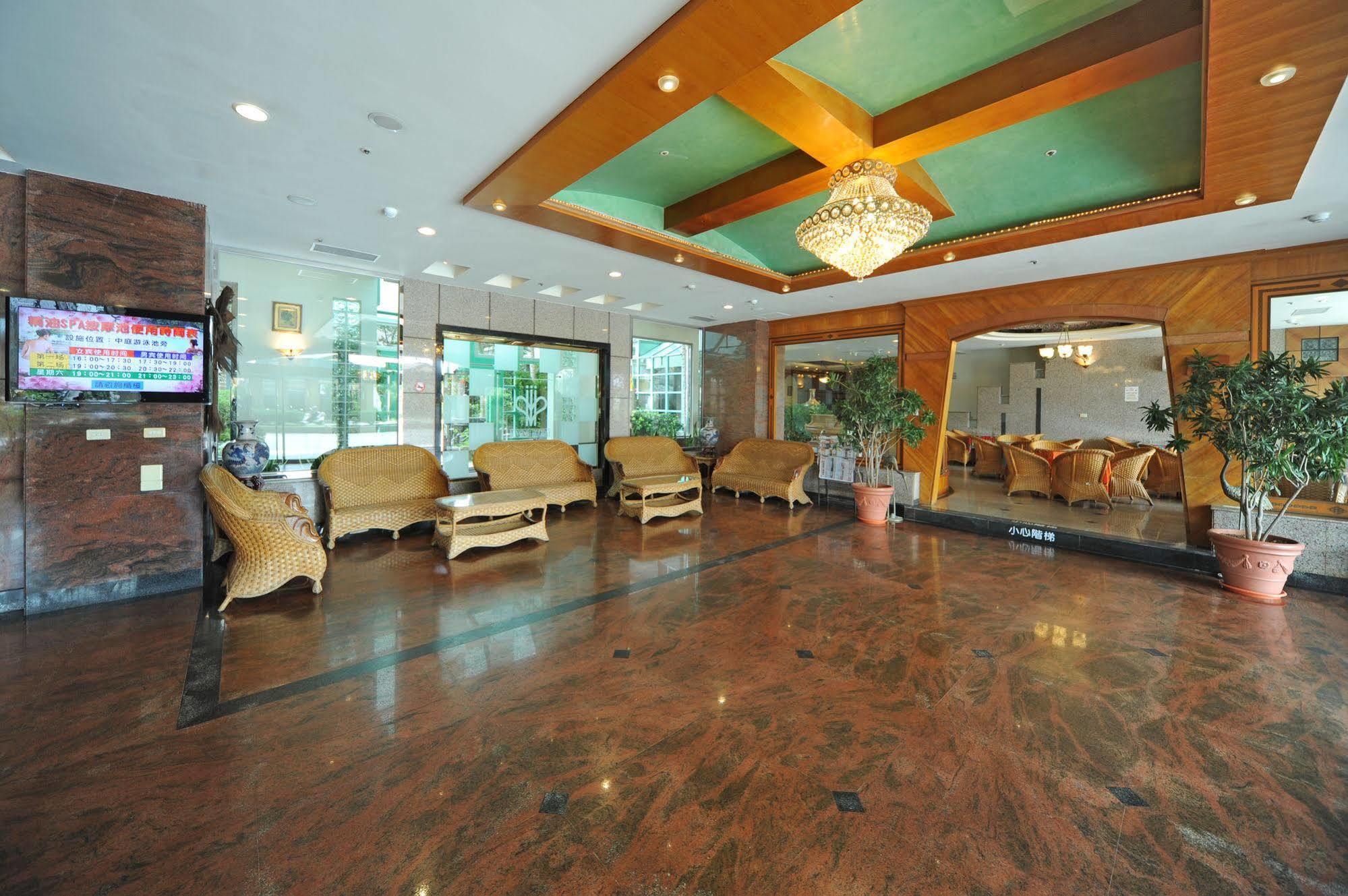 Kenting Holiday Hotel Heng-ch'un Екстериор снимка